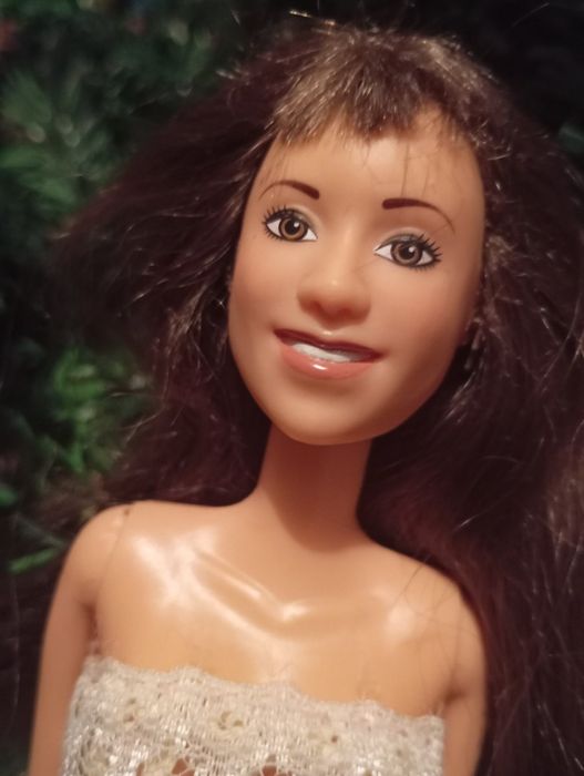 Продам редкую Барби.