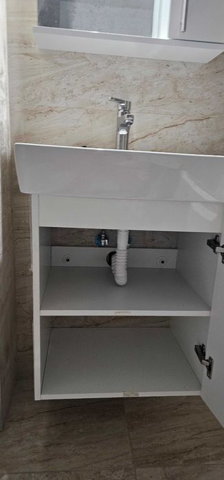 Vand mobilier baie nou