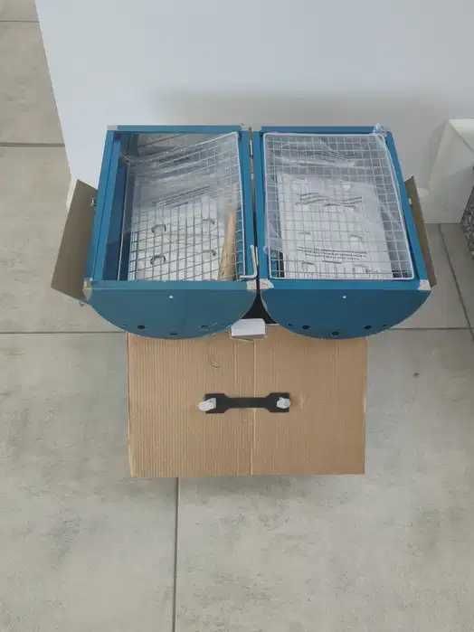 Grătar dublu din inox Hi-Gear cu cărbuni, ideal pentru camping/picnic
