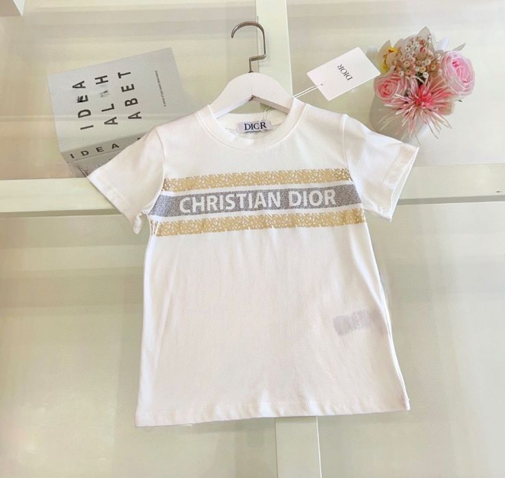 Детски комплект Dior пола и тениска.Размер 110см  120см 130 см и 140см