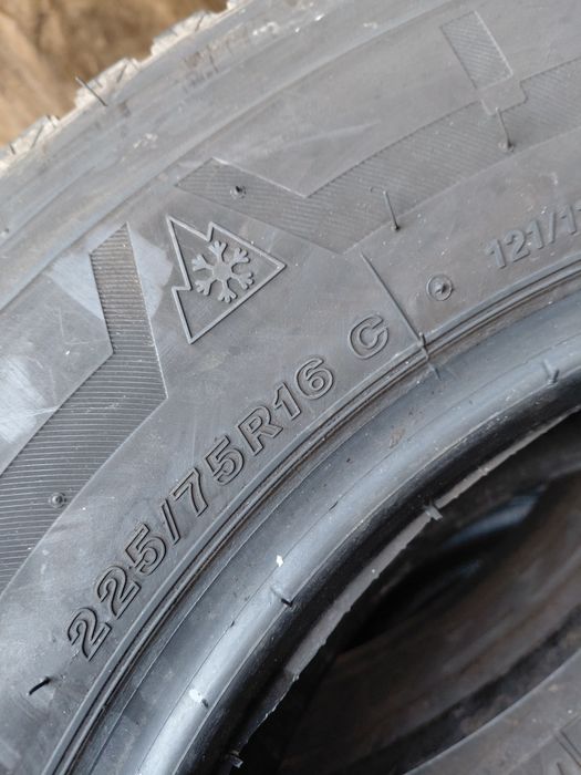225/75/16C Bridestone 4бр.гуми дот2021