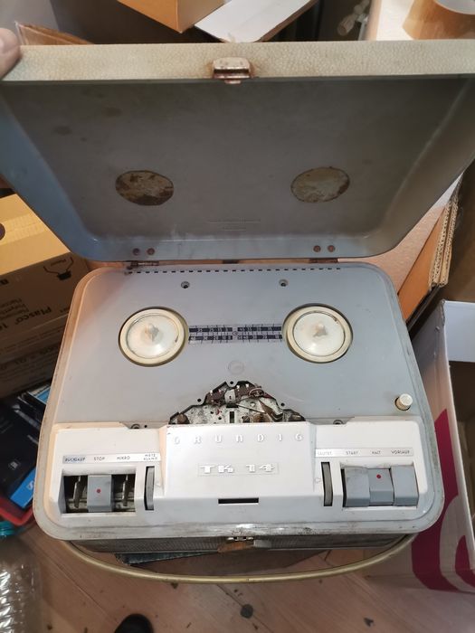 Magnetofon grundig pt piese sau restaurare