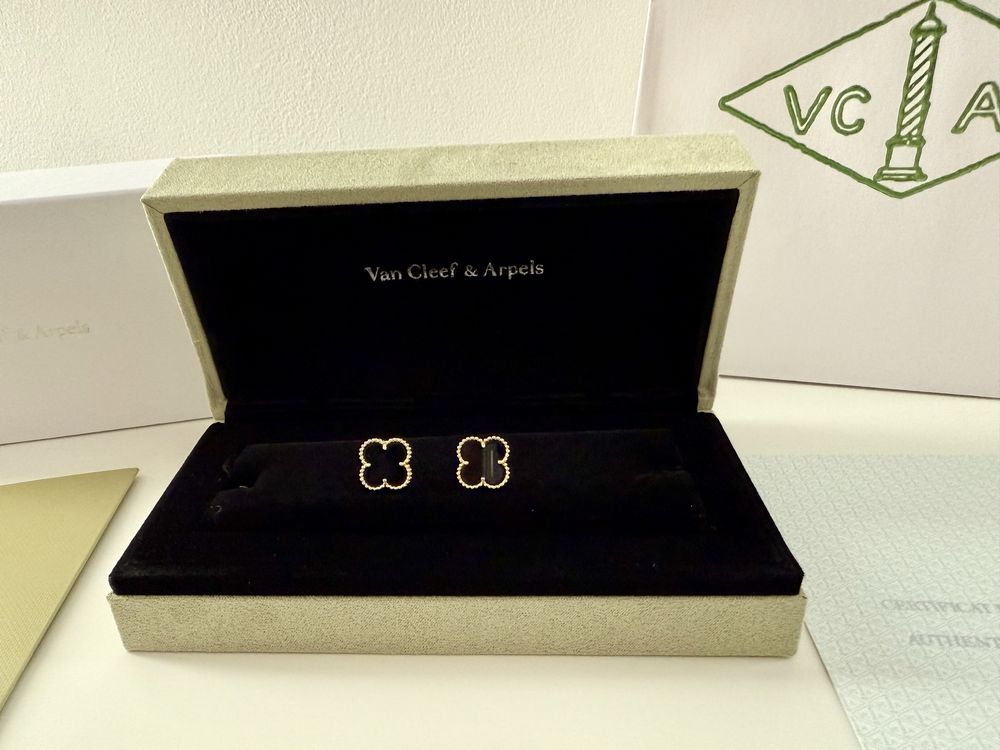 Van Cleef & Arpels Обеци с 18к Златно покритие - Цвят черен + Кутия