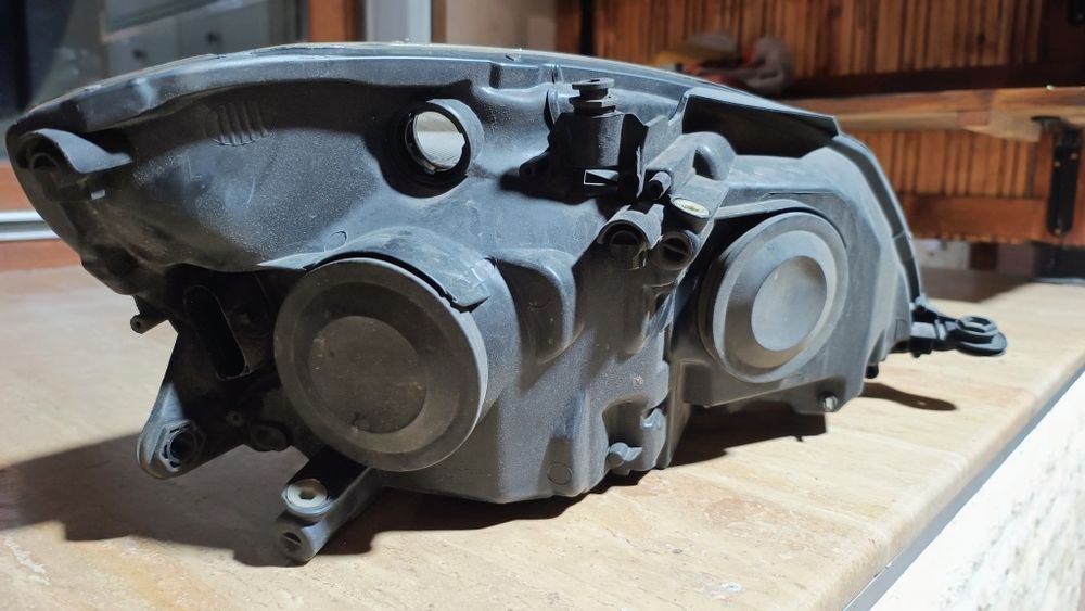 Far stanga Skoda Practik Roomster Fabia 2