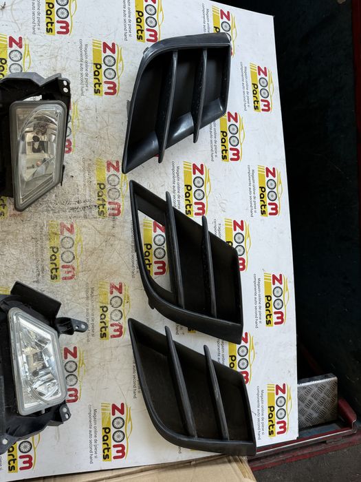 Grila grile bara fata proiectoare ceata Mazda 3 BL 2009-2013