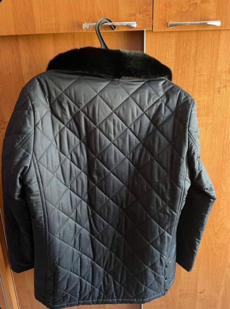 Продам куртку