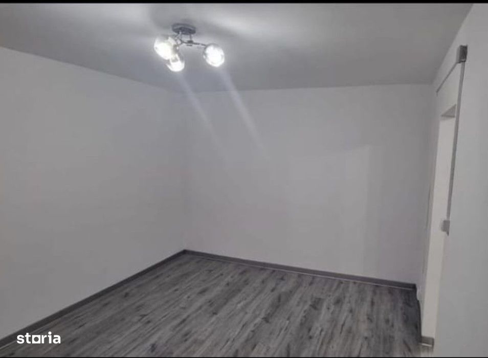 Bloc Nou! Ap 1 cam+Parcare Privata, Rond Pacurari