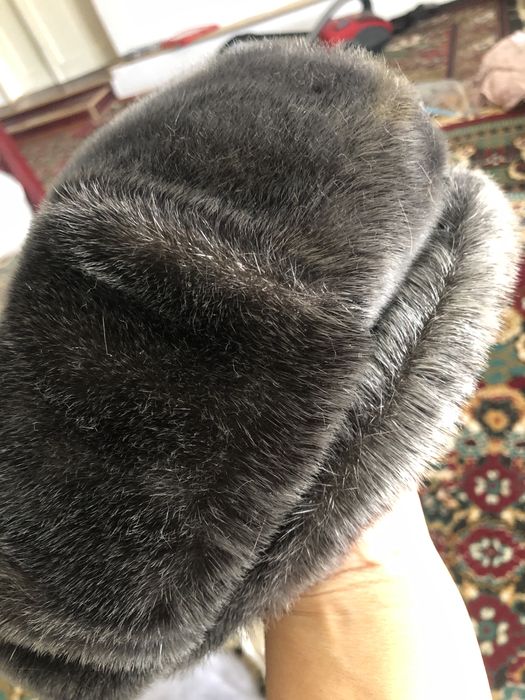 Женская шапка зимняя