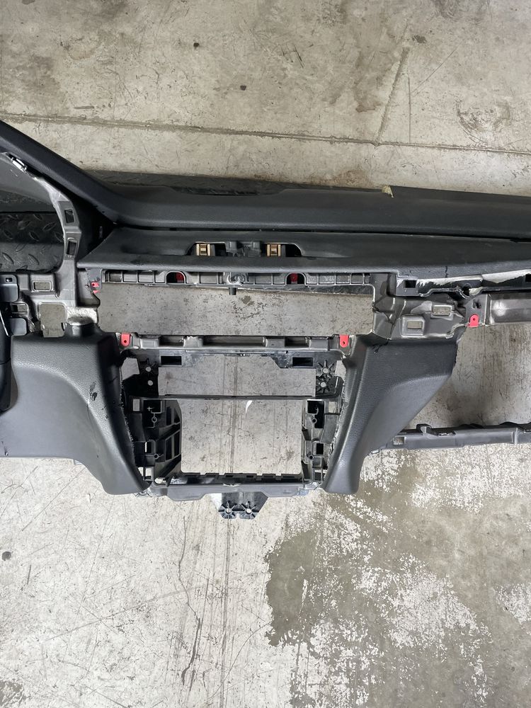 арматурно табло bmw x5 f15 гръмнало