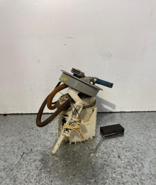 Pompa benzina Volkswagen VW Golf a 3-a generatie