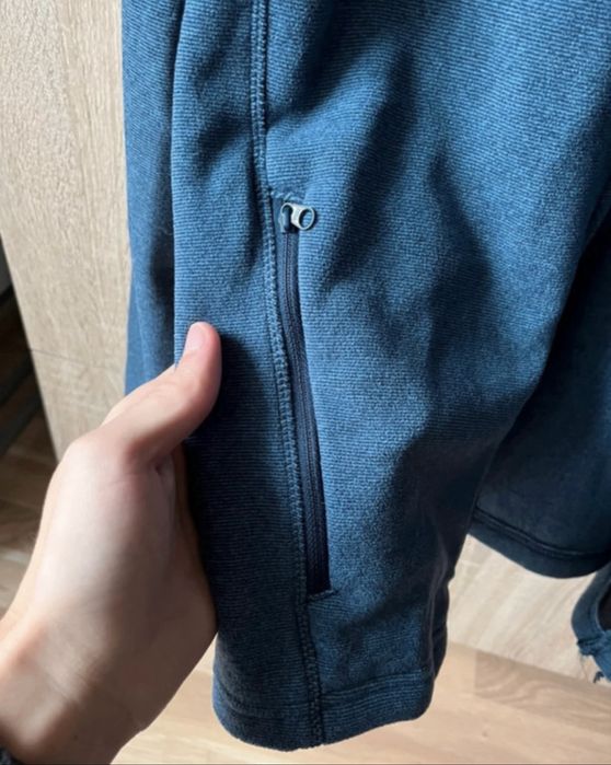 Bluză călduroasă.