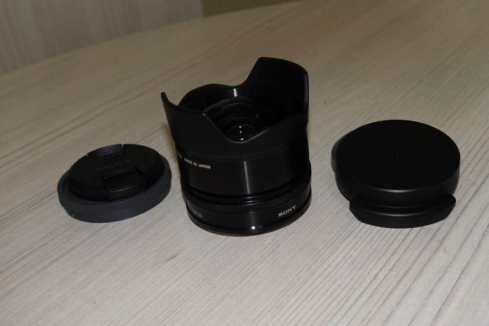 Obiectiv Sony E 20 mm f 2.8 + Convertor ultra wide Sony VCL-ECU2 16 mm
