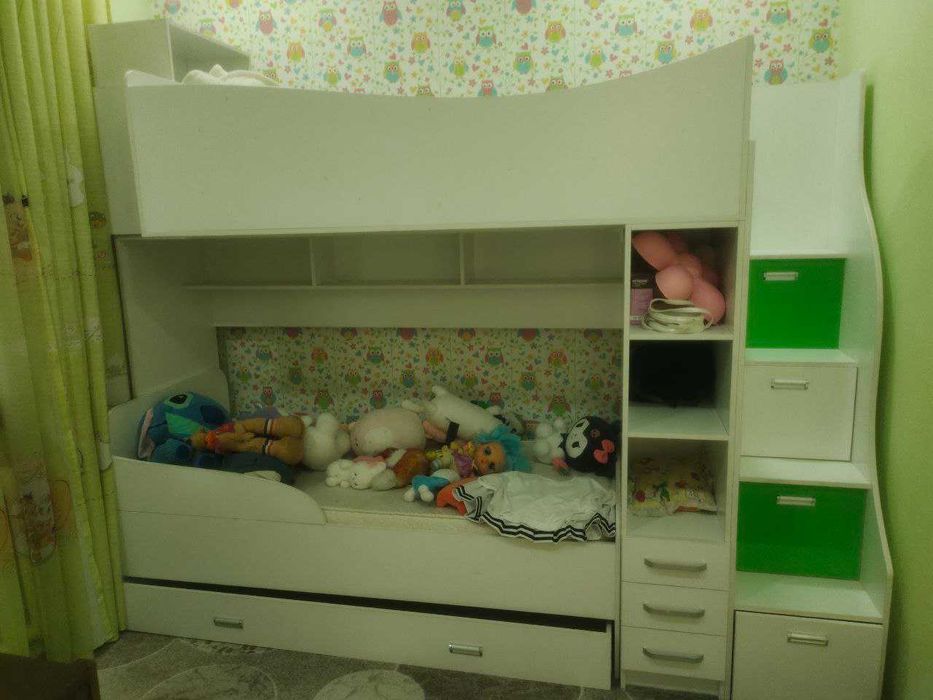 Продается двухярусная кровать