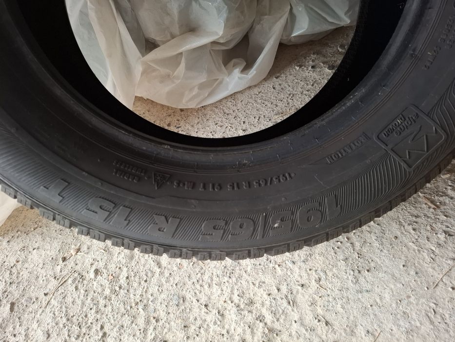 Зимни гуми Semperit 195/65/15