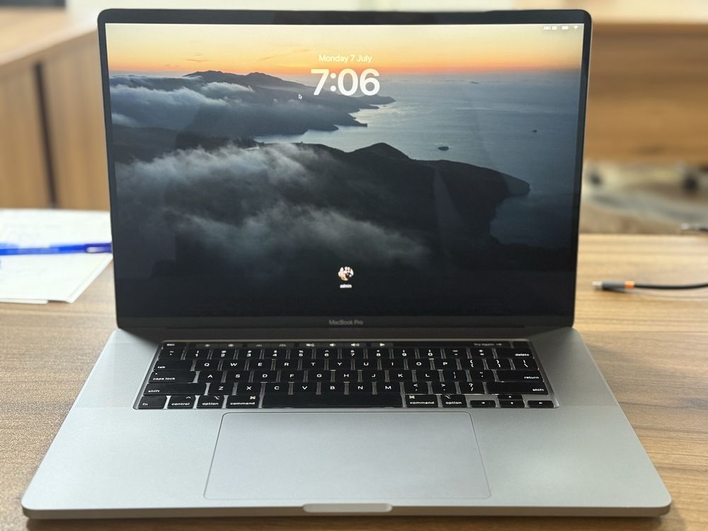 Macbook Pro 16  2019 (intel i9)