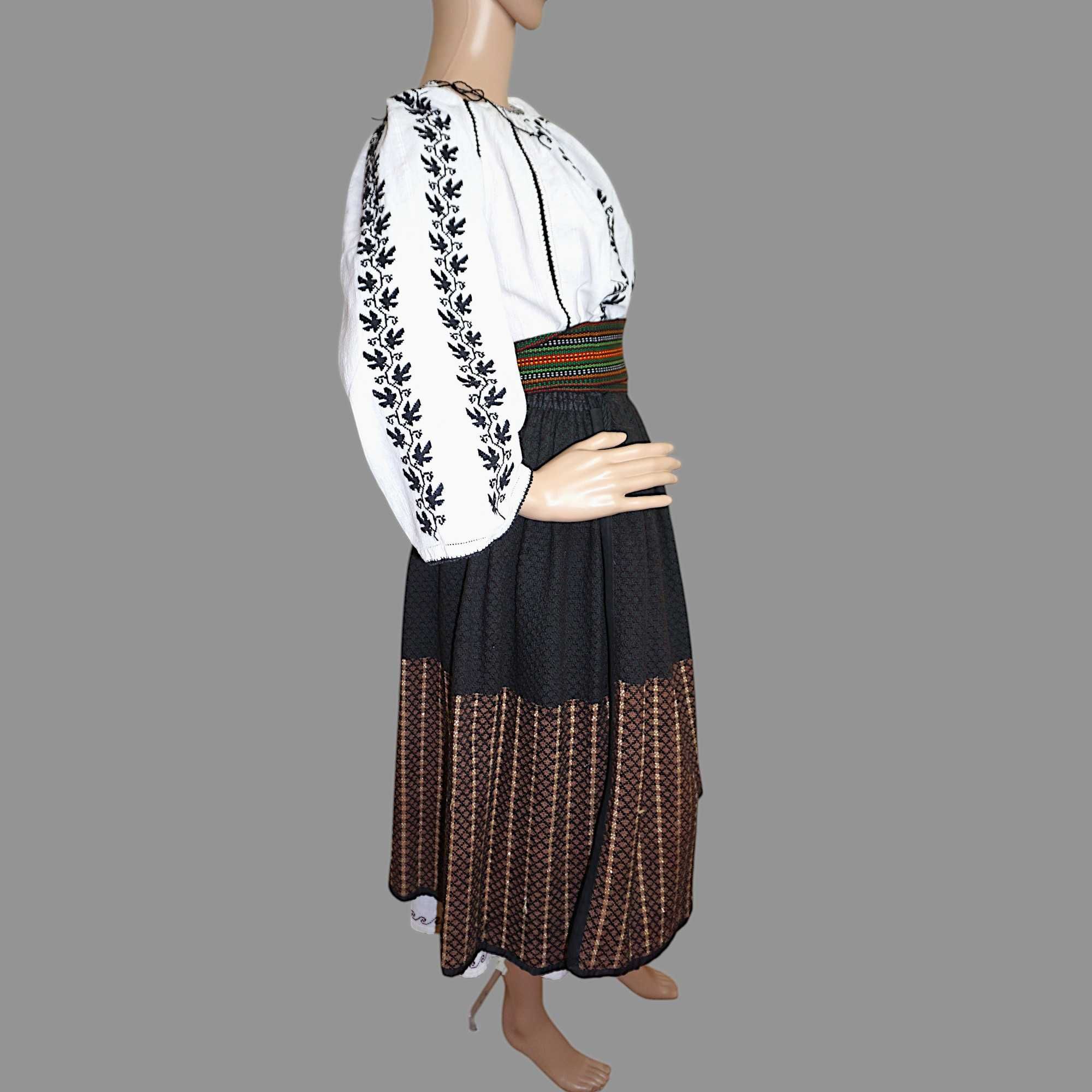 Costum popular vechi cu valnic, port popular oltenesc 36-38