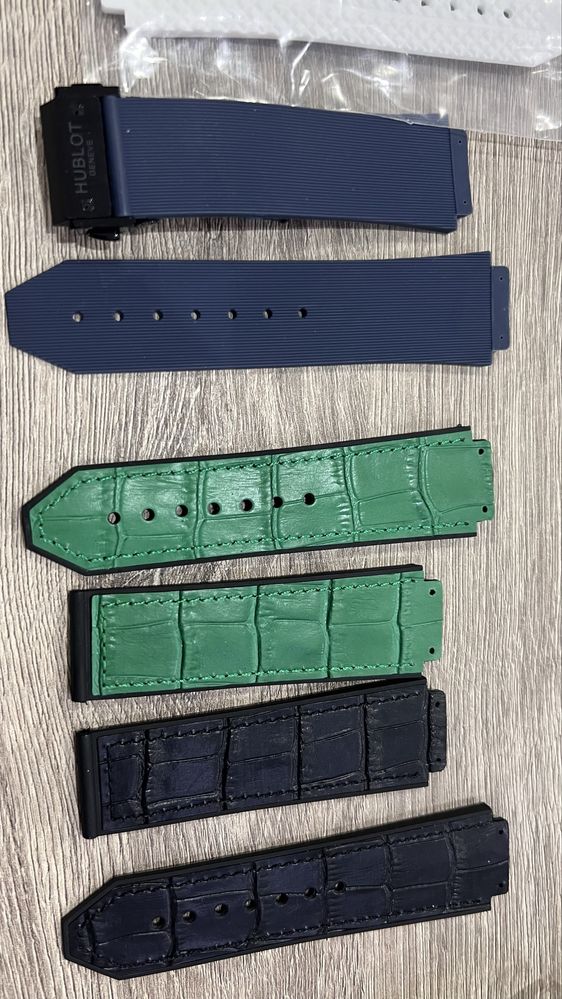 Продавам нови HUBLOT каишки от висококачествен каучук' и закопчаване