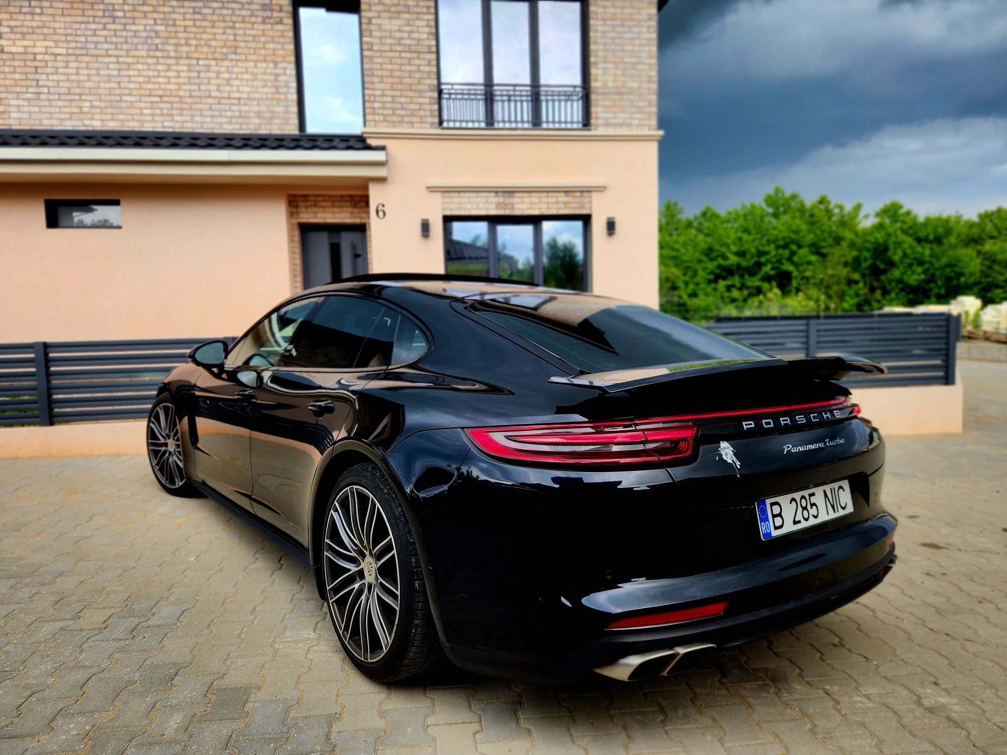 Pret 64.900 Euro PORSCHE TURBO 550CP 2018 75.000 km