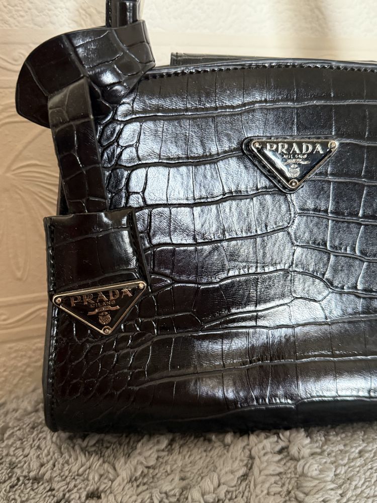 Сумка новая Prada