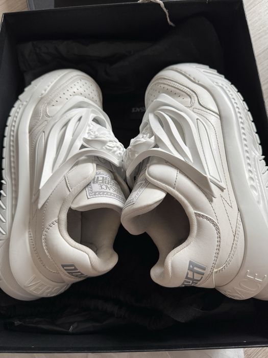 Vand Versace Odiseea