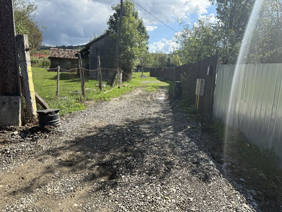 De vânzare: teren intravilan 600 mp Sânişor (Livezeni), proprietar CF