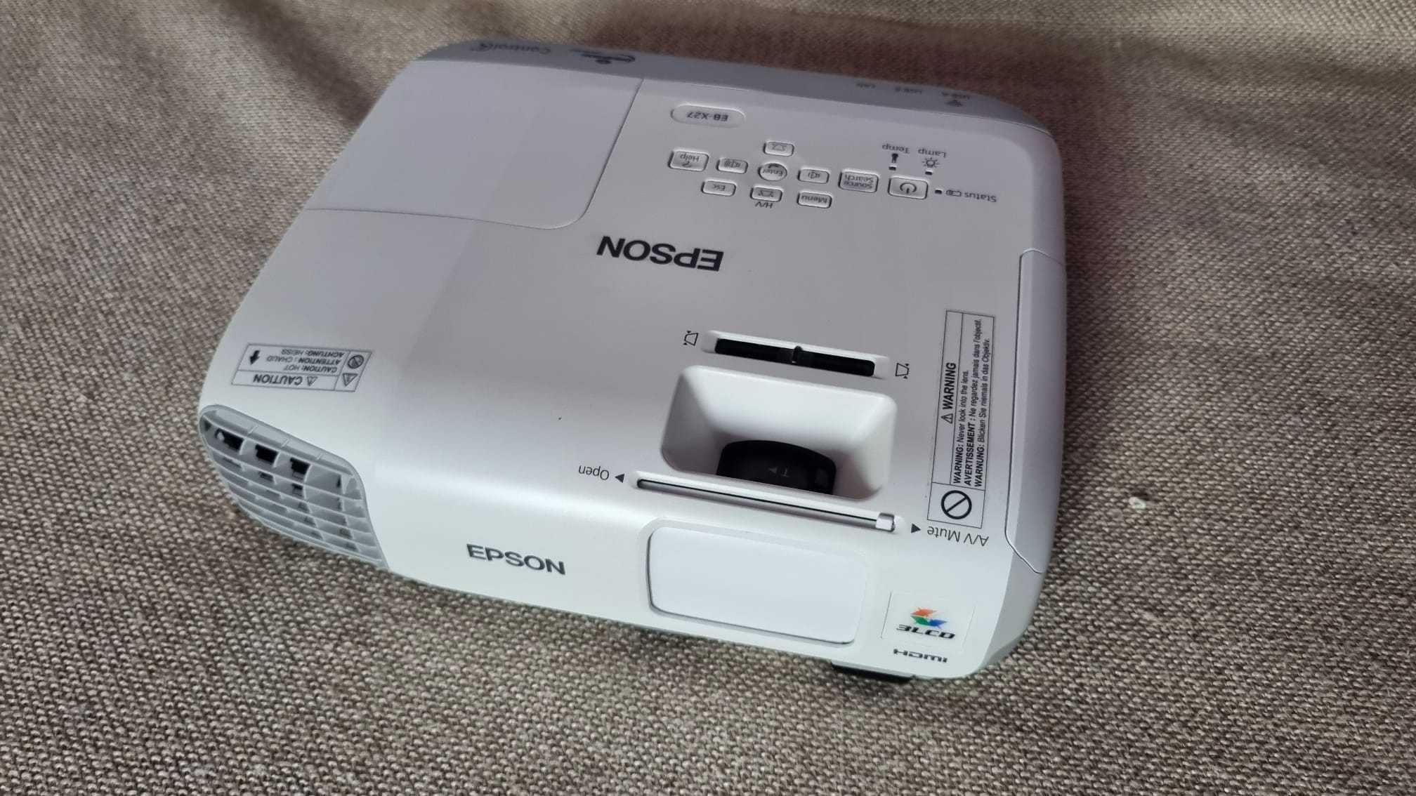 Vand videoproiector Epson model H692B stare perfectă de functionare.