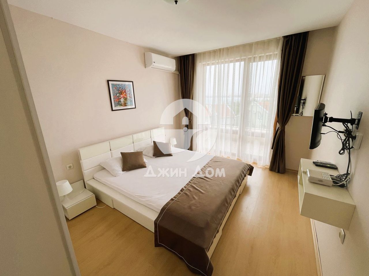 Продава се Тристаен апартамент в Свети Влас - 139 кв.м за 1547 €/кв.м - Снимка #8