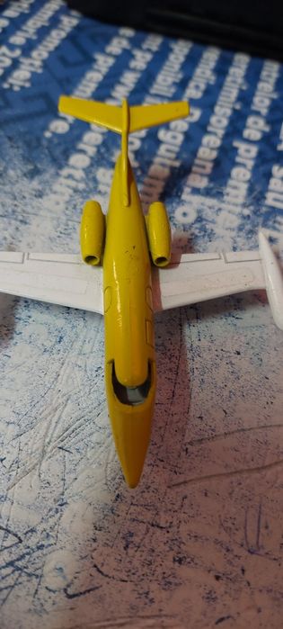 Macheta avion metalica