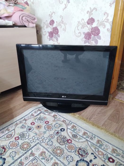 Продам простой телевизор