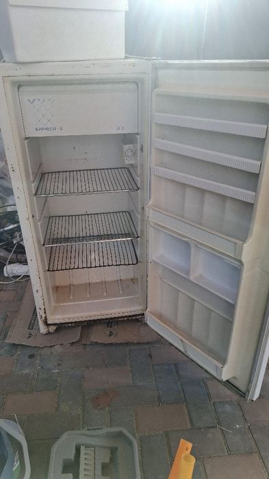 Продаётся холодильник, работает хорошо.
