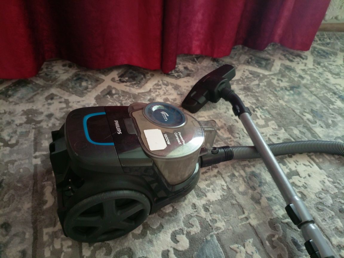 Пылесос Philips power pro compact