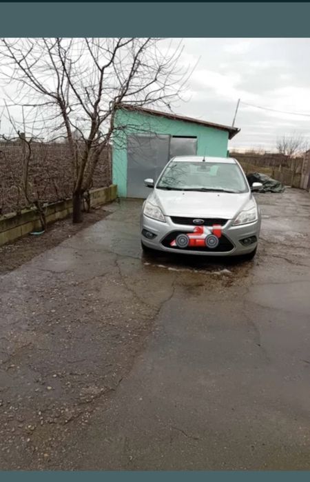 Vând Ford Focus 1.6