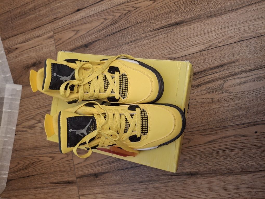 Nike Jordan 4 retro