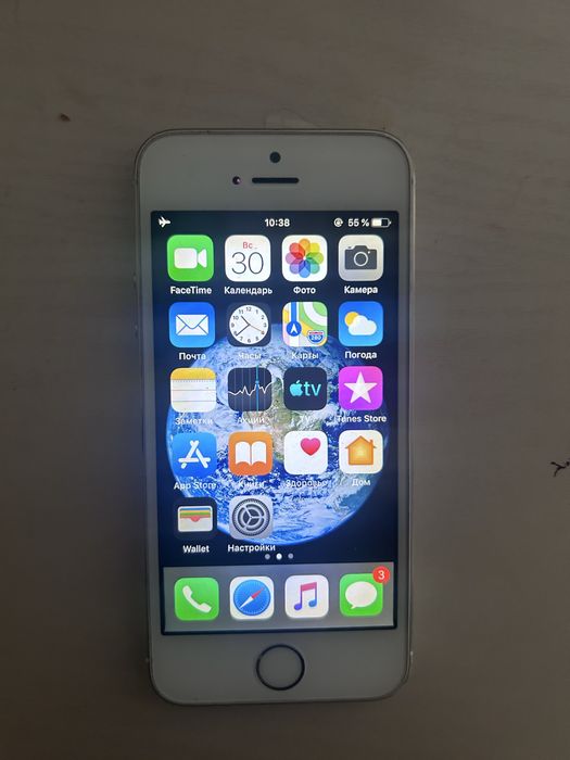 Продам айфон 5s, состояние хорошее цена 15000