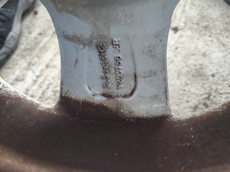 Set  4 Jante  5×112 cu anvelope  iarnă 225 /60R16.