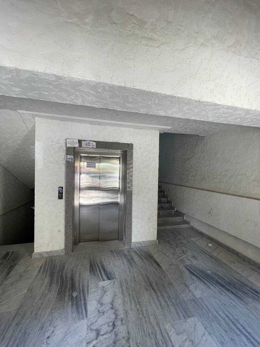 Новостройка Махтумкули 4 комнат коробка 140 кв.м. +мансарда