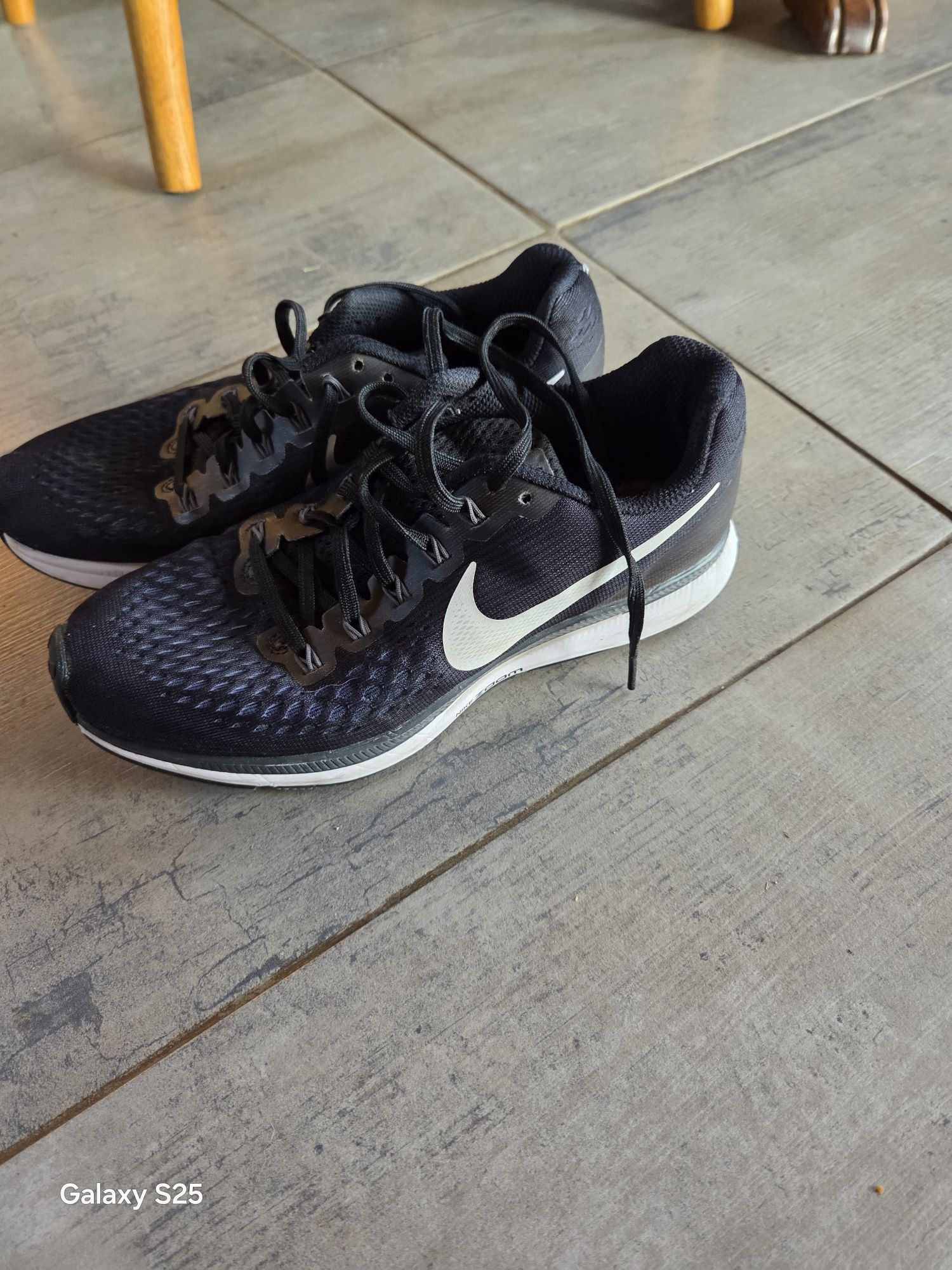 Оригинални маратонки nike