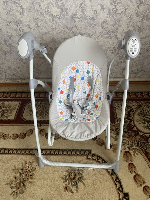 Шезлонг-качалка-стульчик для кормления