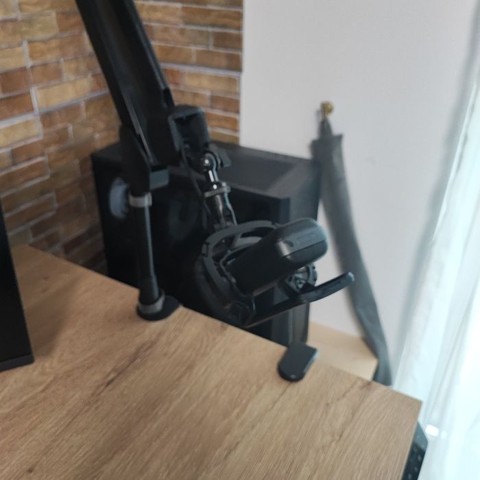 Microfon Elgato Wave 3 + Pop Filter+ Shock Mount + Brat Microfon