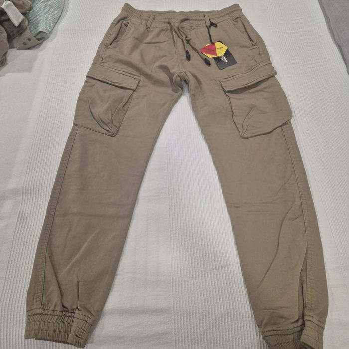 Мъжки карго панталон-нов