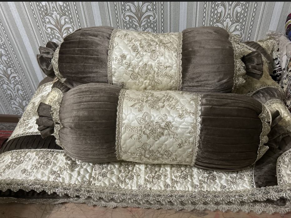 Chimildiq koʻrpacha yostiqcha loʻlachalar