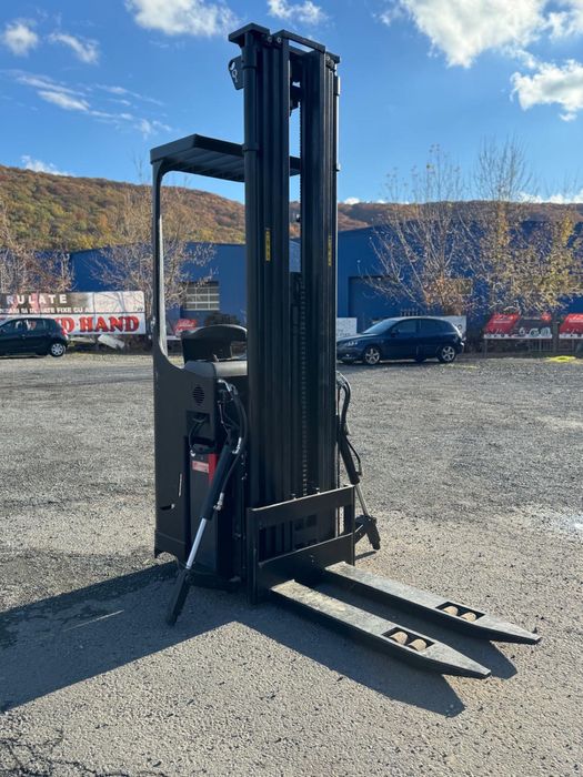 Stivuitoare ,Lize electrice Mitsubishi