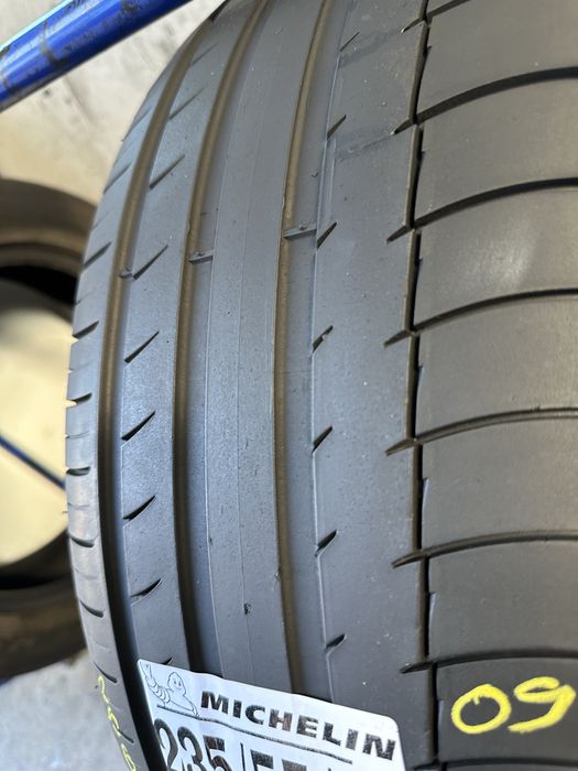 235/55/19 Michelin