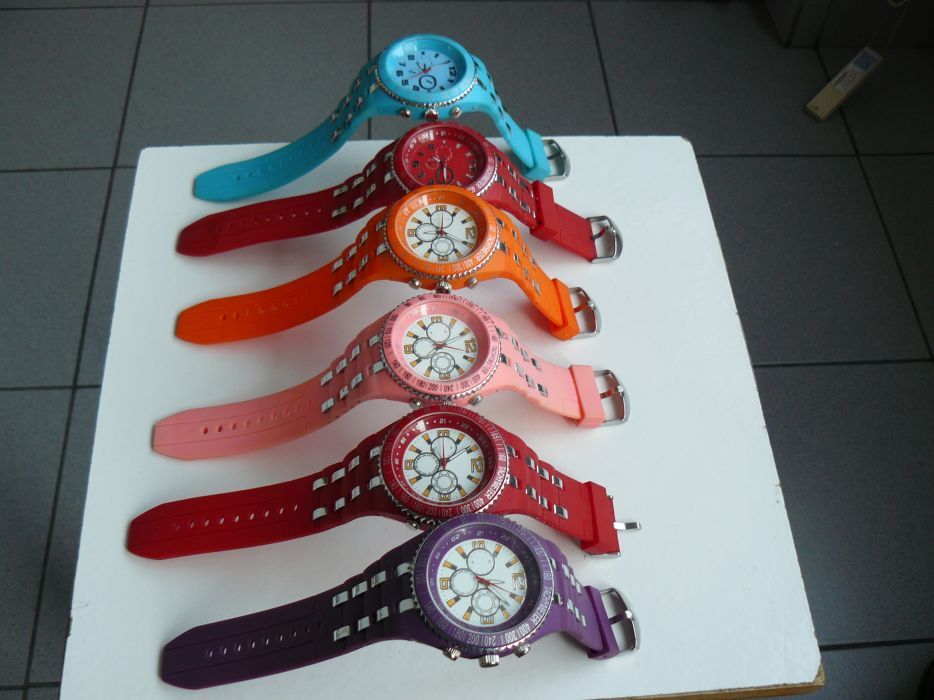 Ceas Unisex BIG Color cu mecanism quartz si curea din silicon,4 Modele