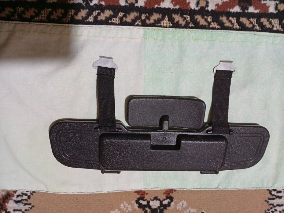 Зеркало заднего вида