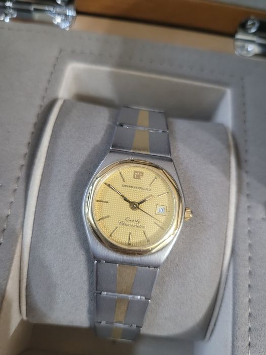 Girard Perregaux Laureato Quartz Chronometer ref. 4265 aur și oțel