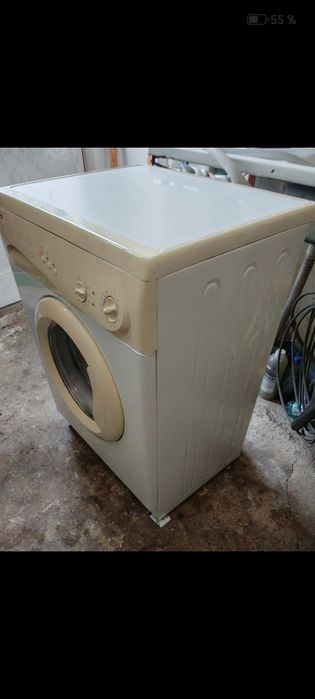 Vând Mașina automată de spălat rufe