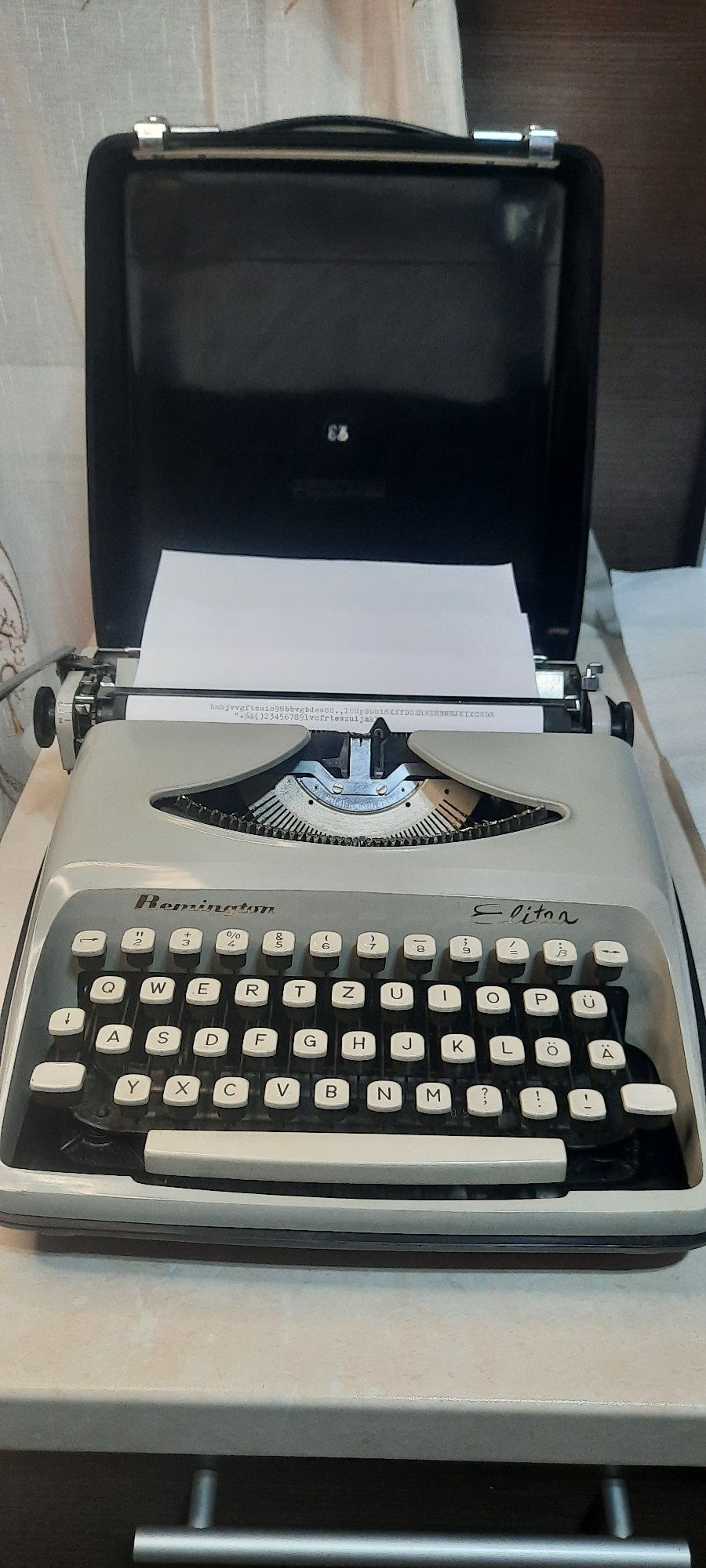 Mașină de scris Remington Elitza 1969 impecabilă