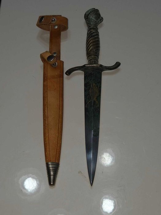 Pumnal Hubertus Rostfrei cu maner din bronz