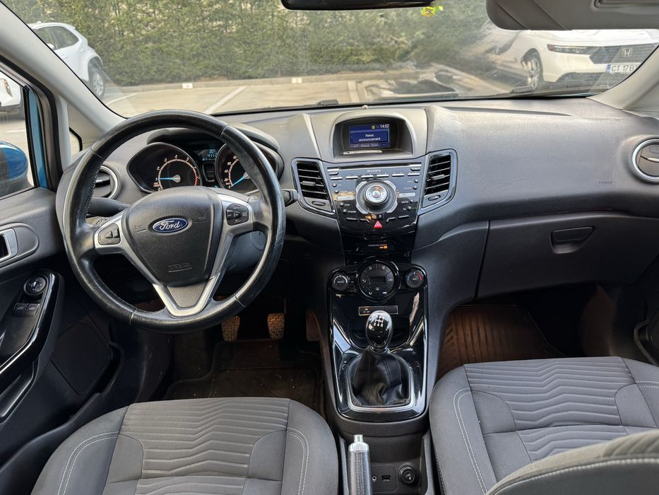 Ford Fiesta Titanium de vanzare